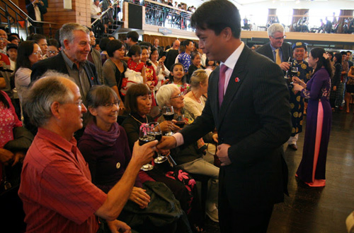 ປະຊາຄົມຊາວຫວຽດນາມຢູ່ບາງປະເທດຈັດຕັ້ງບຸນເຕັດປີມະແມ